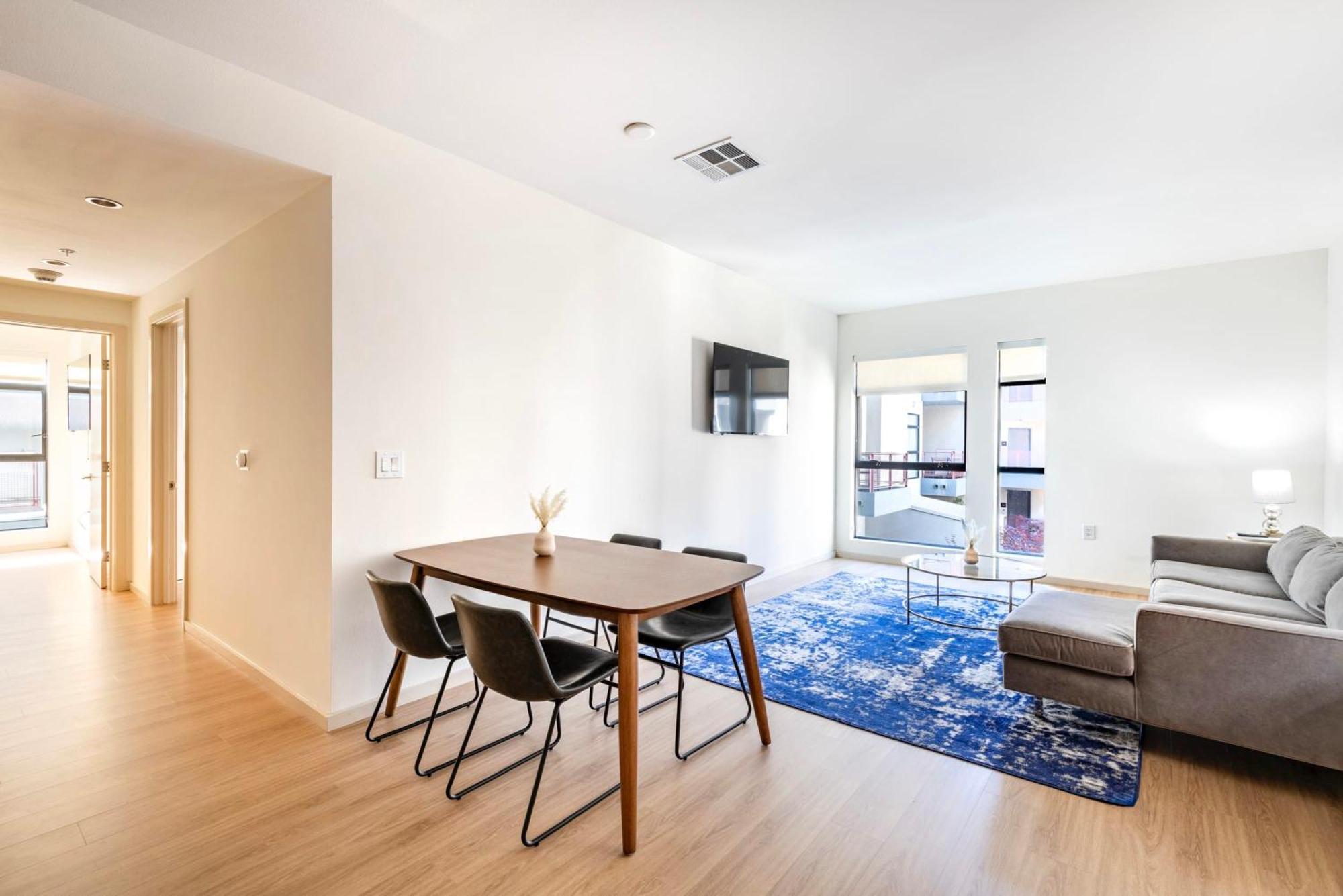 2br Hollywood Opulent Retreat Et Apartment Los Angeles