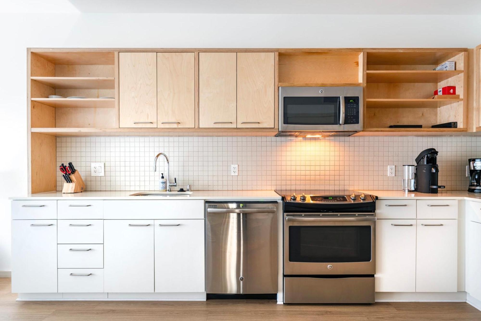 Apartment 2br Hollywood Opulent Retreat Et Los Angeles